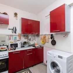 2 комнатная, 70.4 м², 1 этаж из 3